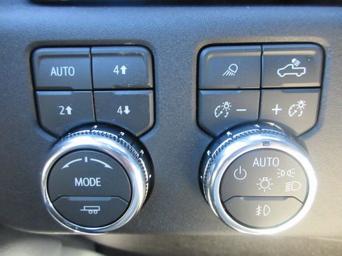 New 2026 GMC Sierra 1500 Elevation w/ Elevation Premium Package image 17