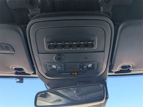 Used 2022 Ford Bronco Wildtrak image 27