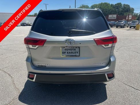 Used 2019 Toyota Highlander Limited AWD/4WD image 6