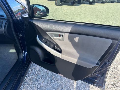 Used 2015 Toyota Prius Three image 13