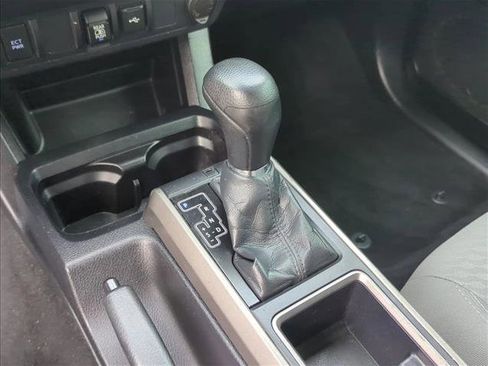 Used 2022 Toyota Tacoma SR5 image 19