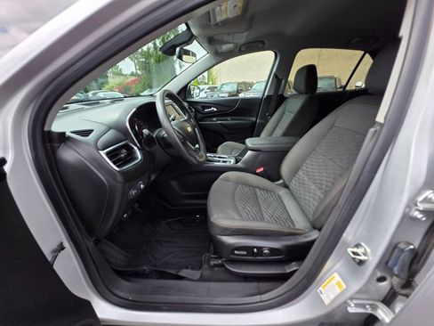 Used 2020 Chevrolet Equinox LT image 17