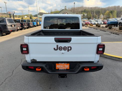 New 2026 Jeep Gladiator Mojave AWD/4WD image 7