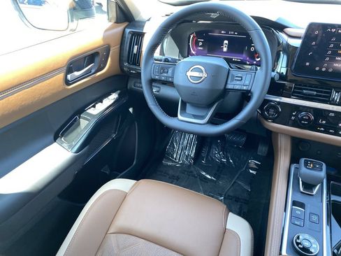 New 2026 Nissan Pathfinder Platinum w/ Cargo Package AWD/4WD image 22
