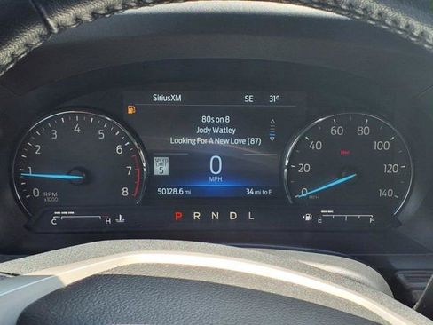 Used 2022 Ford Explorer Limited image 15