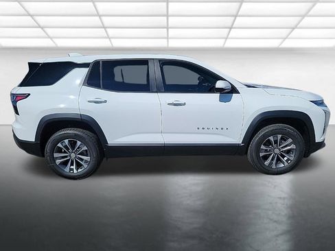 New 2026 Chevrolet Equinox LT w/ Convenience Package II AWD/4WD image 5