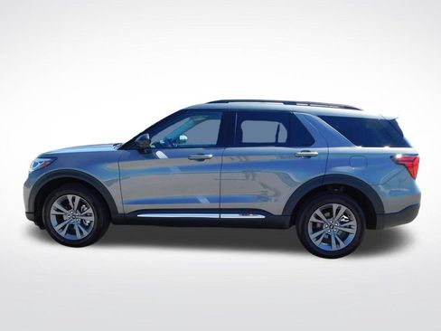 Used 2025 Ford Explorer Active w/ Active Comfort Package AWD/4WD image 6