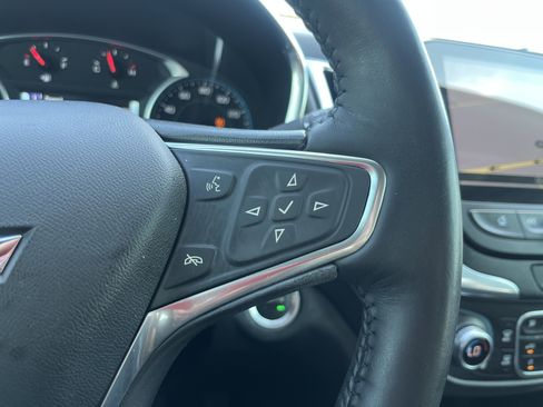 Used 2018 Chevrolet Equinox Premier FWD image 20