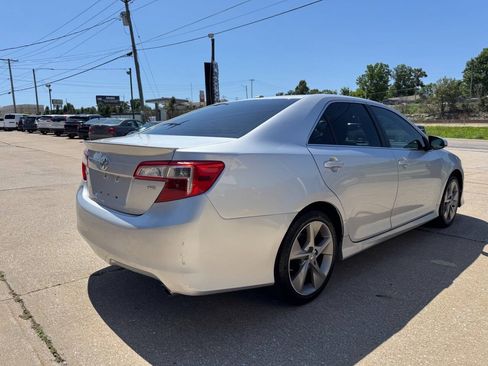 Used 2013 Toyota Camry SE FWD image 8