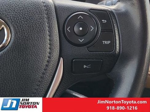 Used 2018 Toyota RAV4 Limited image 32