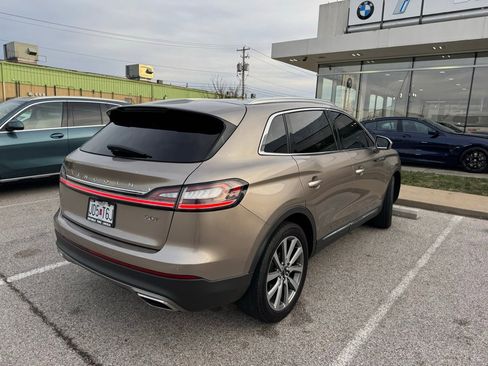 Used 2019 Lincoln Nautilus Select image 5