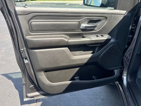 New 2026 RAM 1500 Express AWD/4WD image 13