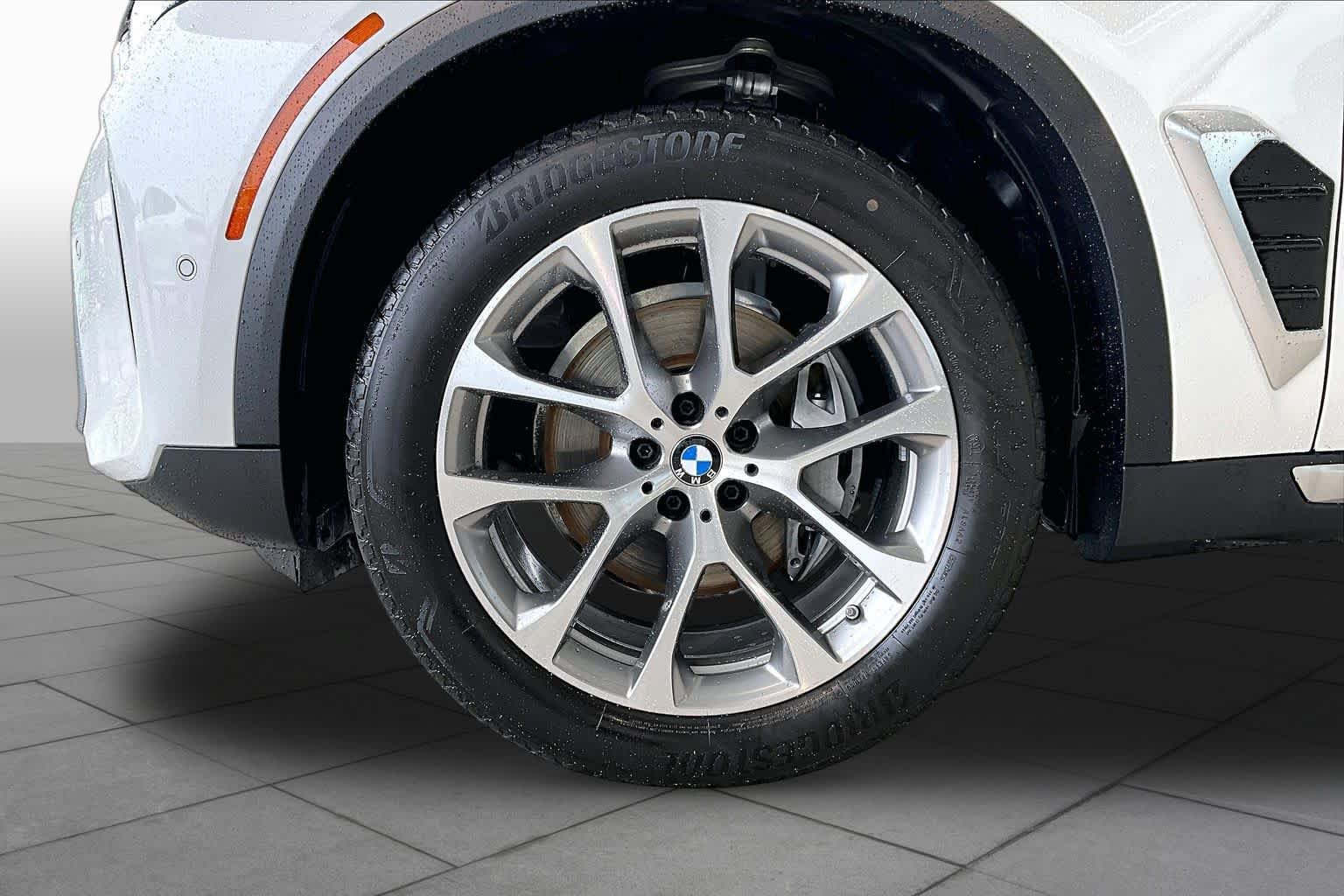 Used 2026 BMW X5 sDrive40i RWD image 10