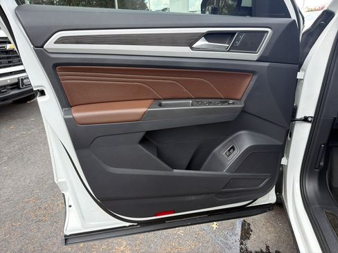 Used 2022 Volkswagen Atlas SE AWD/4WD image 14
