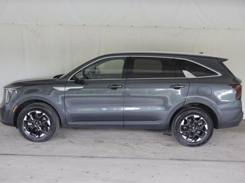 Used 2024 Kia Sorento S w/ Panoramic Sunroof Package AWD/4WD image 26