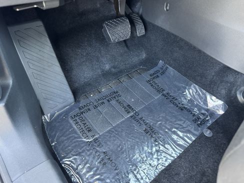 Certified 2025 Volkswagen Tiguan S FWD image 16