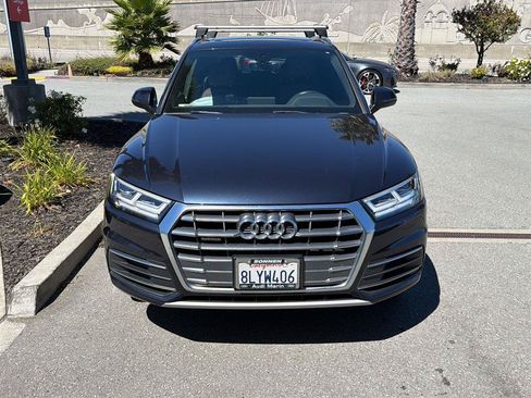 Used 2019 Audi Q5 2.0T Premium Plus w/ Premium Plus Package AWD/4WD image 3