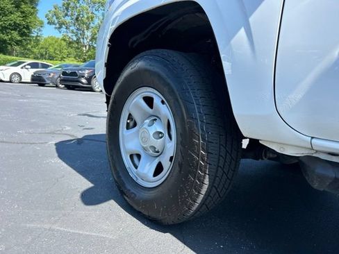 Used 2023 Toyota Tacoma SR5 RWD image 12