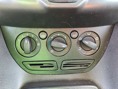 Used 2018 Ford Transit Connect XL image 24