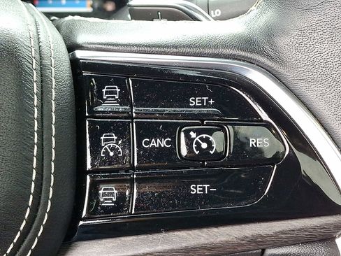 Used 2022 Jeep Grand Cherokee L Overland image 25