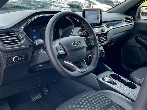 Used 2025 Ford Escape ST-Line FWD image 14