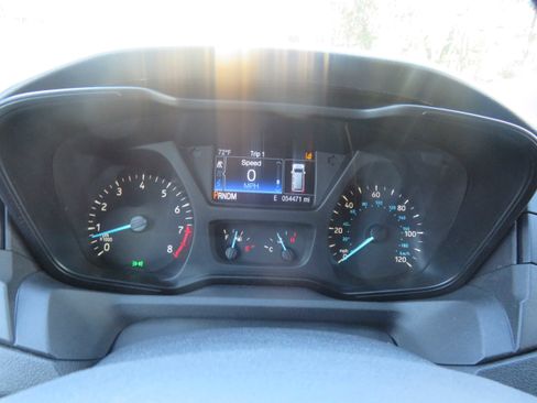 Used 2018 Ford Transit 150 XLT image 40