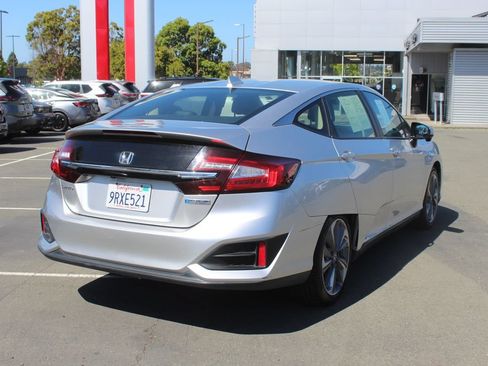Used 2021 Honda Clarity Plug-In Hybrid image 7