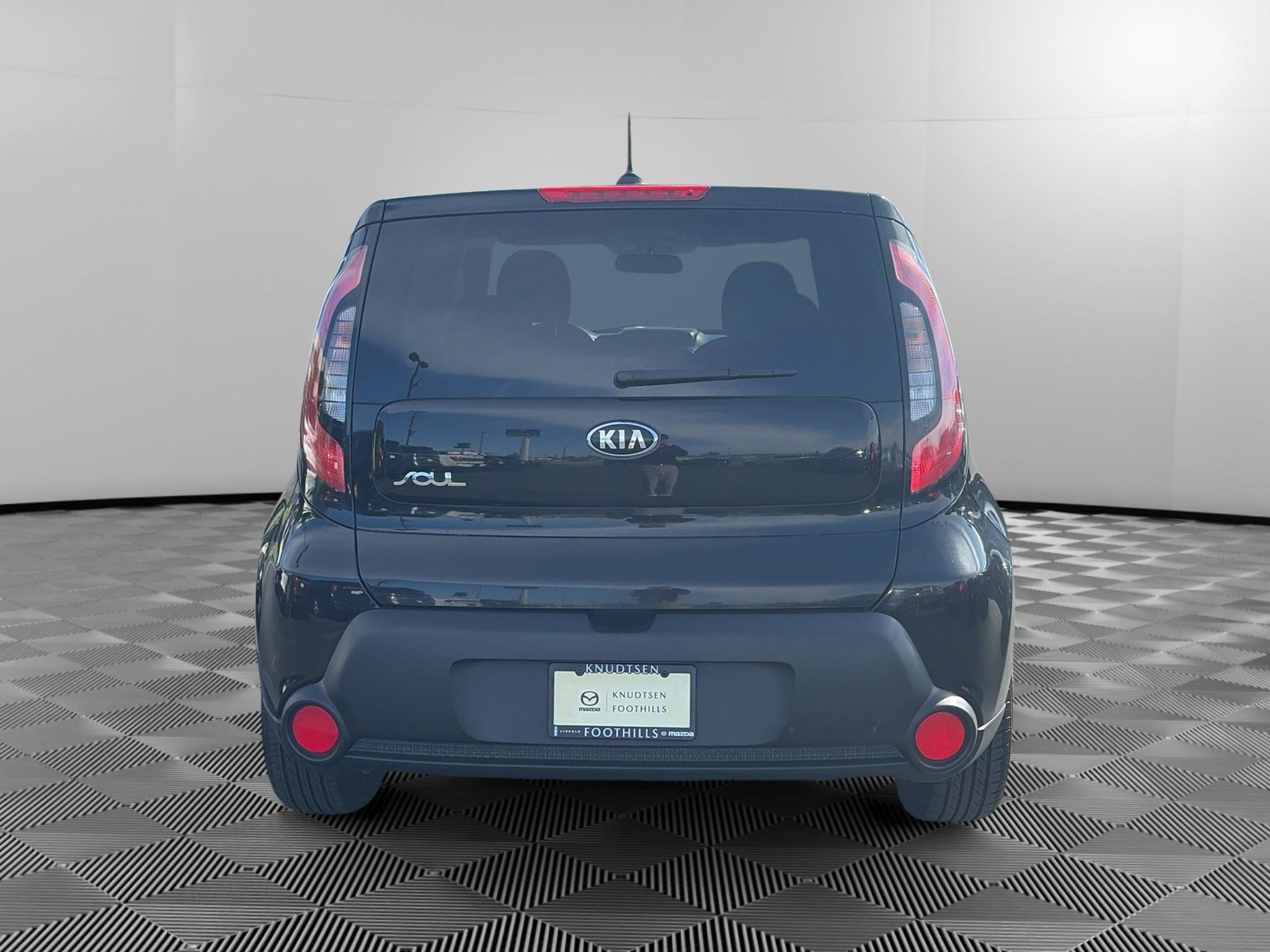 Used 2016 Kia Soul FWD image 6