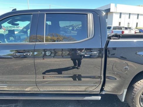 Used 2024 Chevrolet Silverado 1500 High Country w/ Midnight Edition image 11