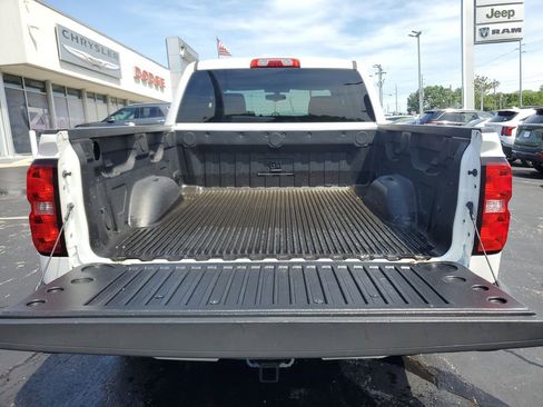 Used 2018 Chevrolet Silverado 1500 LT w/ All Star Edition AWD/4WD image 9