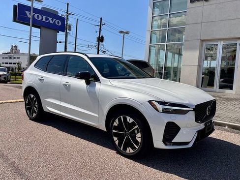 Certified 2026 Volvo XC60 B5 Plus AWD/4WD image 1