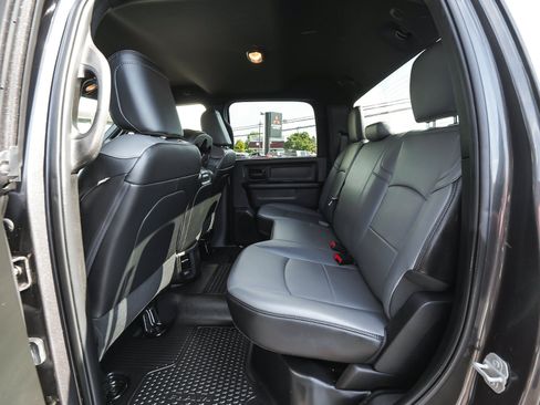 Used 2026 RAM 2500 Tradesman w/ Chrome Appearance Group AWD/4WD image 33