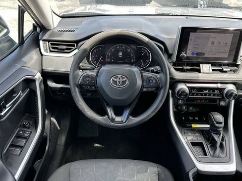 Used 2024 Toyota RAV4 XLE w/ Convenience Package FWD image 11