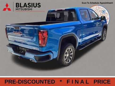 Used 2024 GMC Sierra 1500 AT4 w/ AT4 Preferred Package AWD/4WD image 7