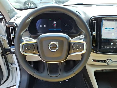 New 2026 Volvo XC40 B5 Plus w/ Protection Package Premier AWD/4WD image 21