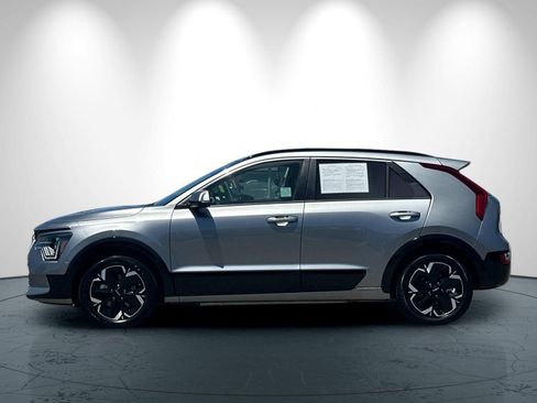 Used 2023 Kia Niro Wave FWD image 7