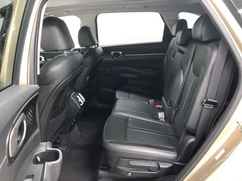 Used 2021 Kia Sorento S w/ Panoramic Sunroof Package AWD/4WD image 27