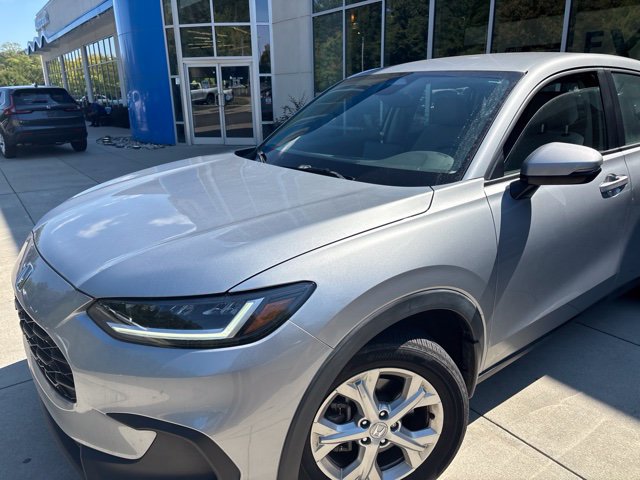 Used 2024 Honda HR-V LX image 2