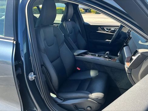 Used 2024 Volvo S60 B5 Plus image 11