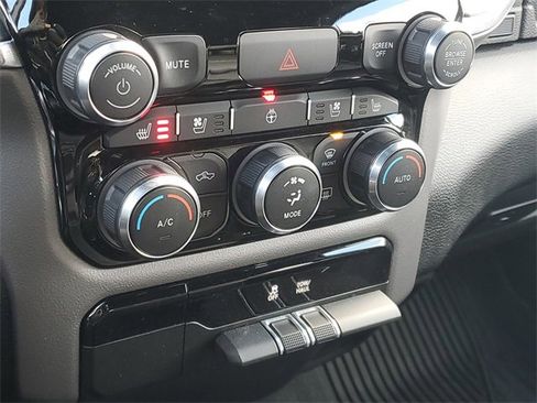 Used 2023 RAM 1500 Laramie image 29