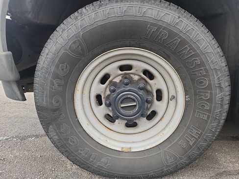 Used 2002 Ford Excursion XLT AWD/4WD image 6