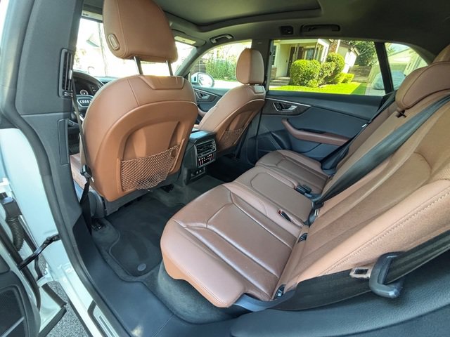 Used 2019 Audi Q8 Premium Plus w/ Premium Plus AWD/4WD image 35