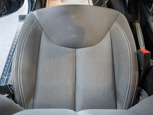 Used 2017 Jeep Wrangler Unlimited Sahara w/ Connectivity Group image 34