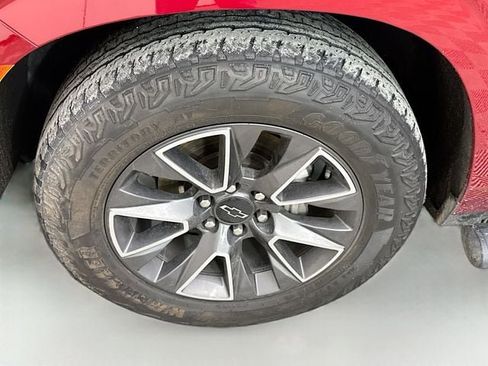 Used 2023 Chevrolet Tahoe Z71 w/ Z71 Off-Road Package image 37