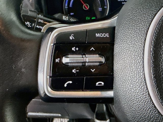 Used 2021 Kia Sorento S FWD image 13