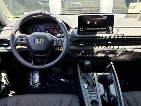 Used 2025 Honda Accord SE image 36