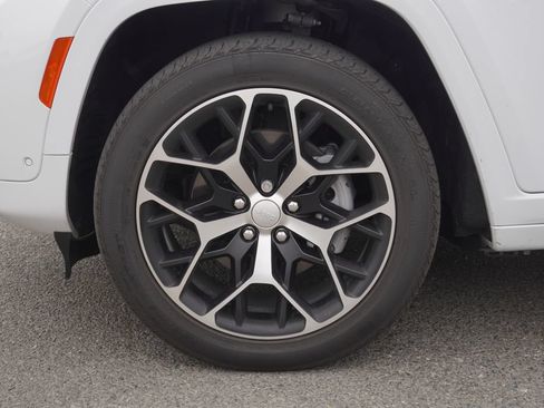 Certified 2022 Jeep Grand Cherokee Summit AWD/4WD image 4