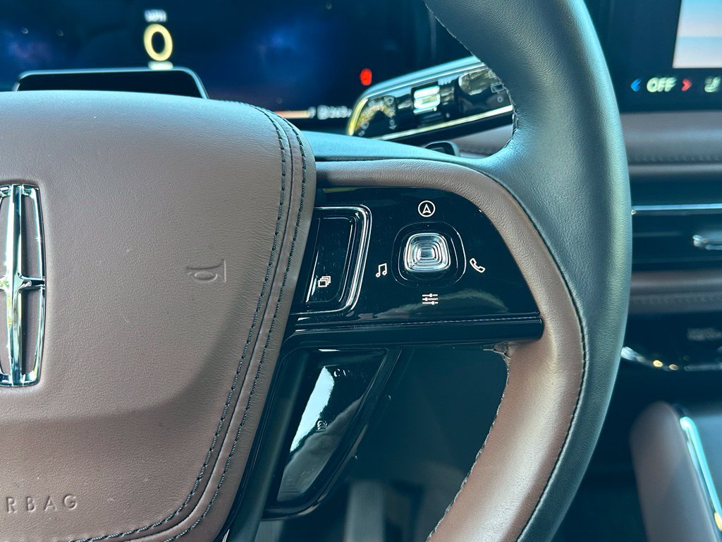 New 2026 Lincoln Aviator Reserve AWD/4WD image 10
