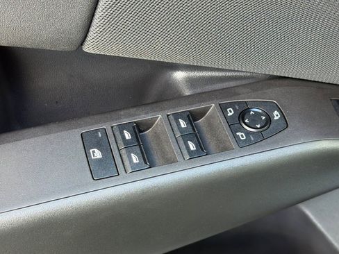 Used 2025 BMW X3 xDrive30i w/ Convenience Package image 13