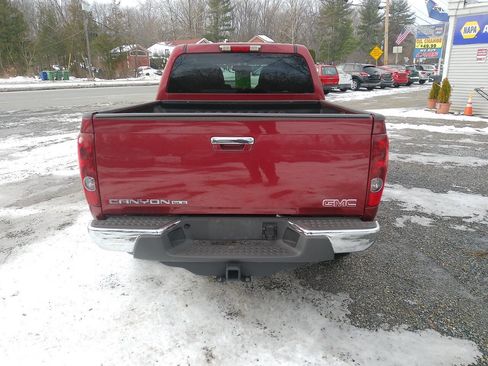 Used 2011 GMC Canyon SLE image 8